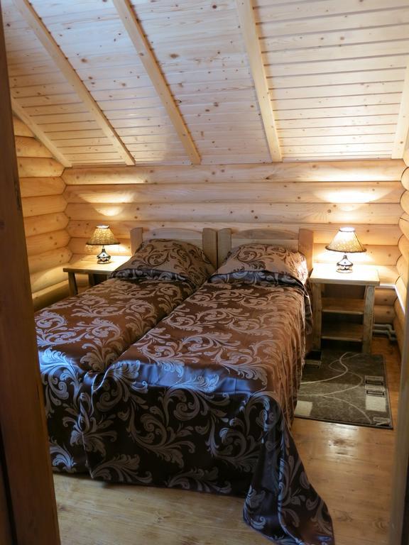 Cottage Goyra Yaremche Bilik gambar